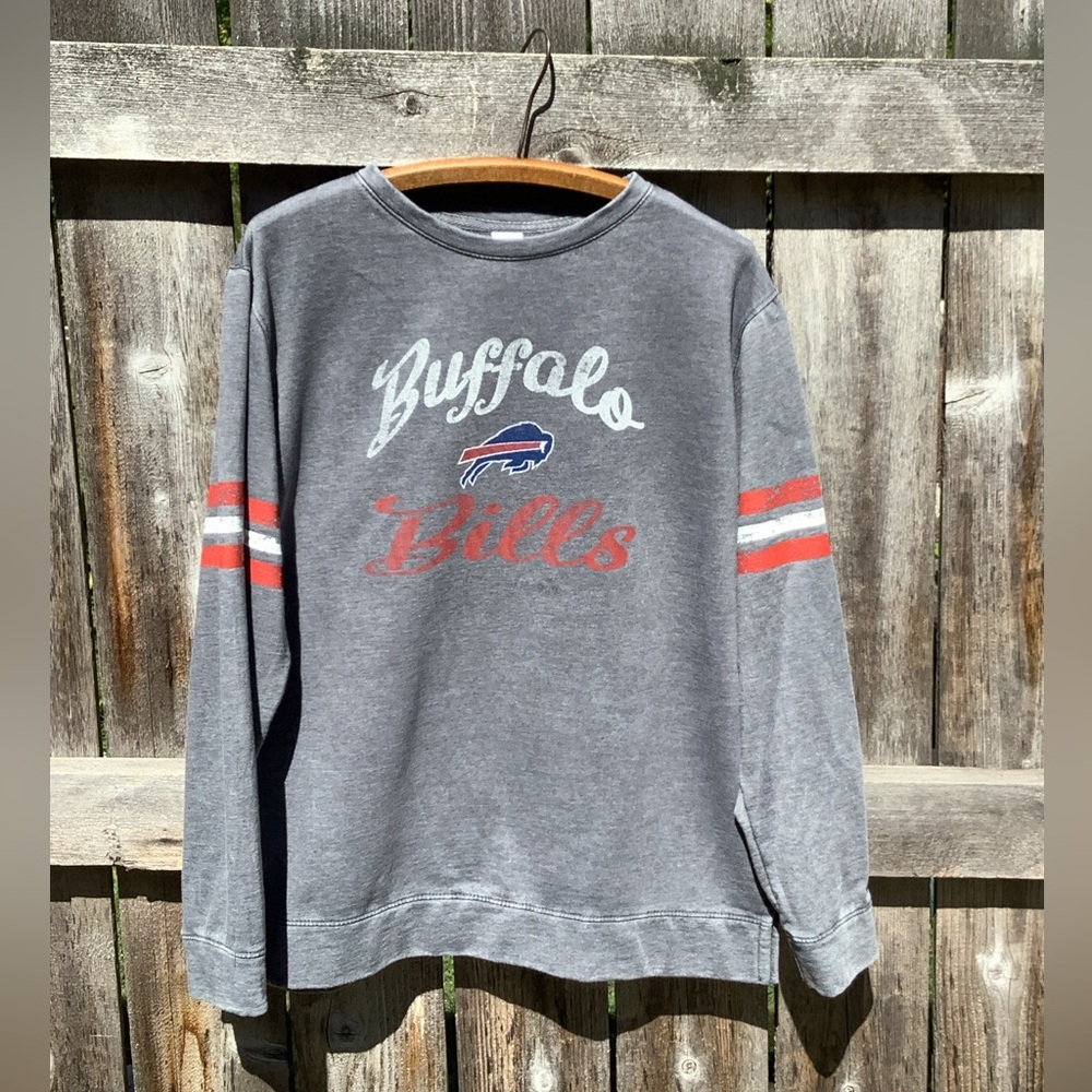 NFL Team Apparel Buffalo Bills Women’s Sleep/Sweat Shirt- Size XL- GUC
